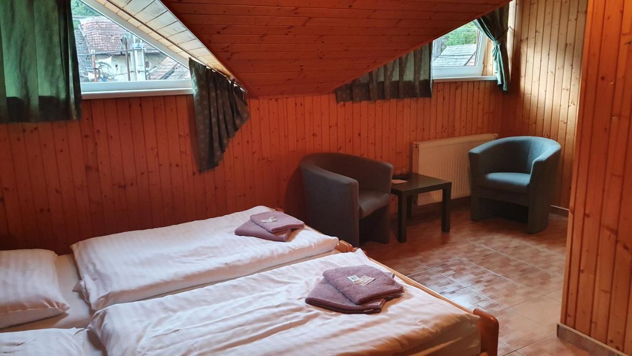 Penzion Pri Studnicke Omastina 外观 照片