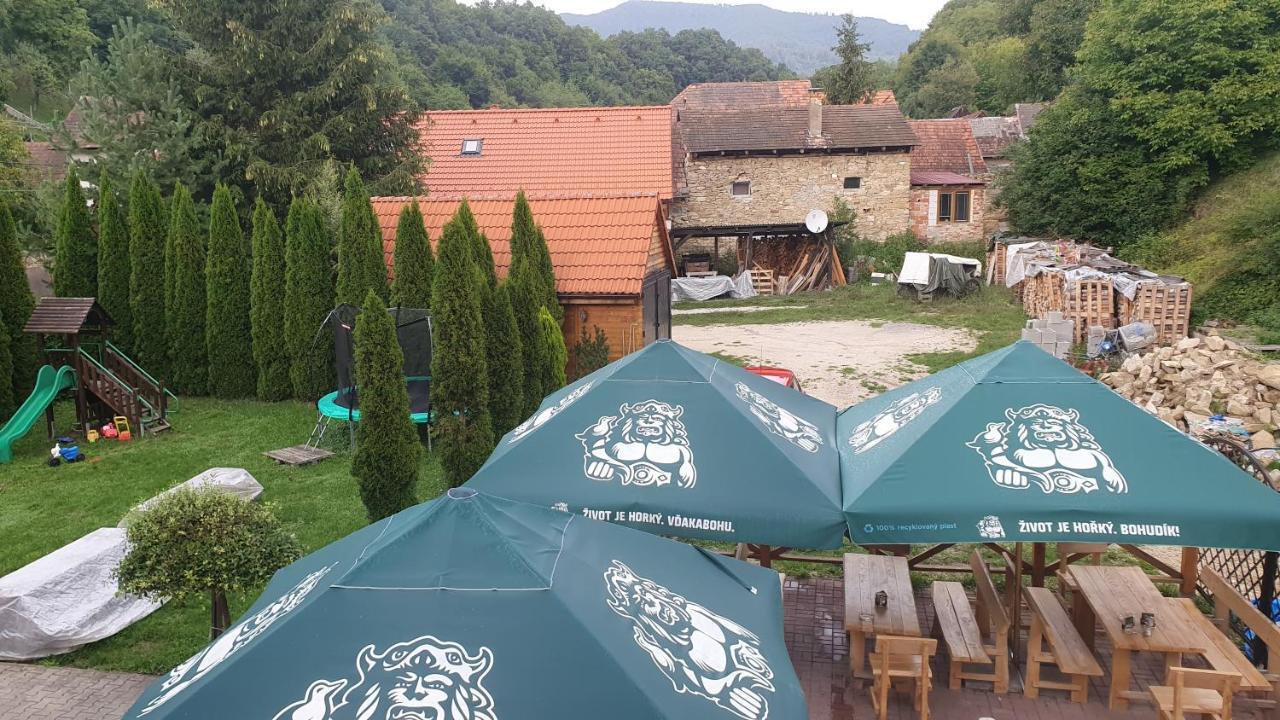 Penzion Pri Studnicke Omastina 外观 照片